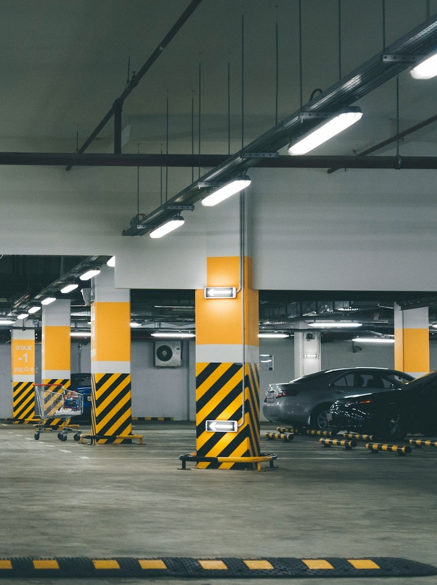 Hands driving, symbolizing ease of parking